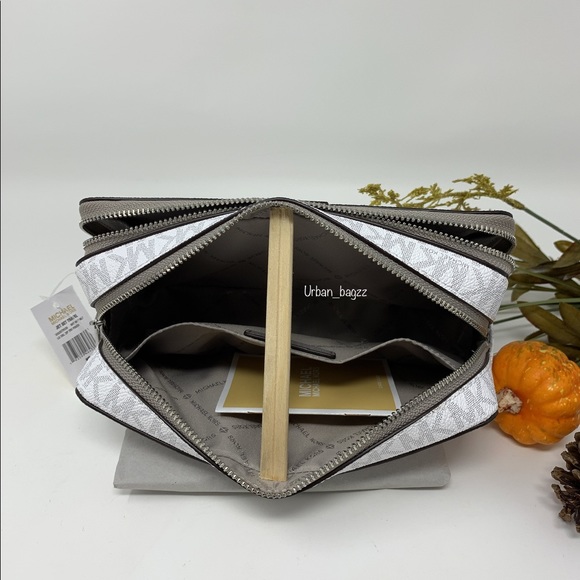 Michael Kors JST Large Double Zip Travel Pouch - Picture 8 of 8